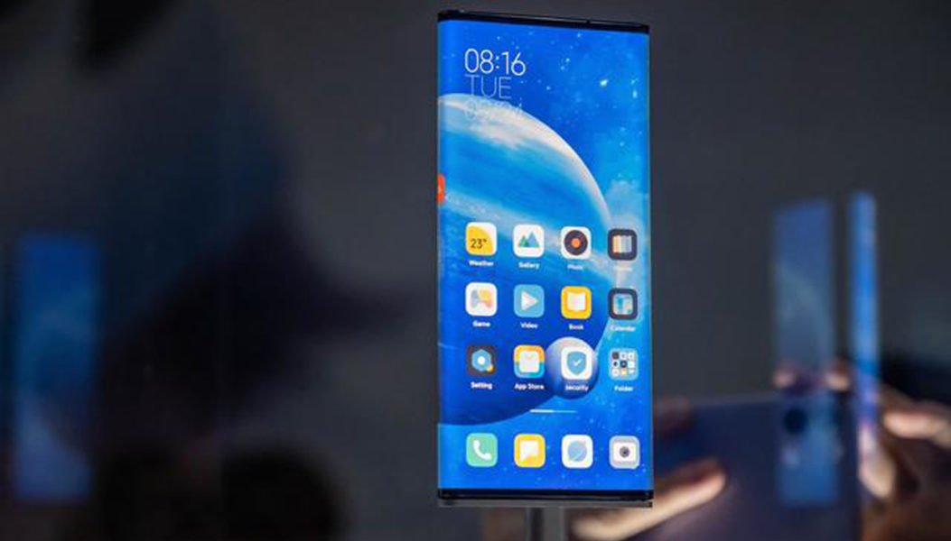 В Россию приехал двухэкранный космический флагман Xiaomi Mi Mix Alpha - фото 1