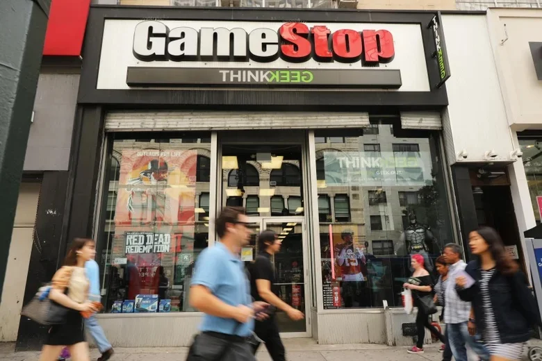 Геймеры начали скупать акции магазинов видеоигр GameStop и подняли котировки на 800% - фото 1