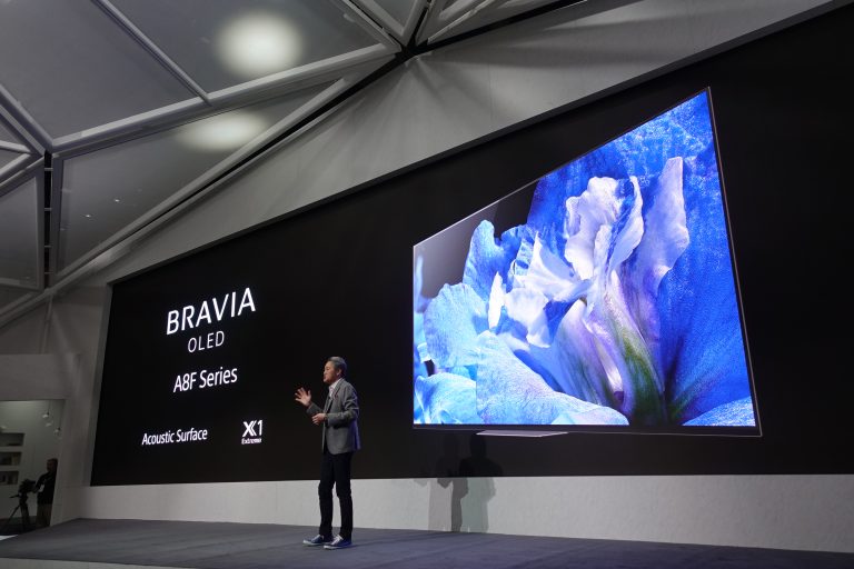 Sony на CES 2018: три новых смартфона, OLED-телевизор и беспроводные наушники - фото 5