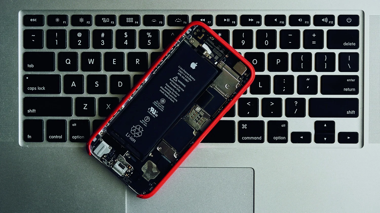 В iOS 13 появится интеллектуальная зарядка. Она защитит аккумулятор от преждевременного износа - фото 1