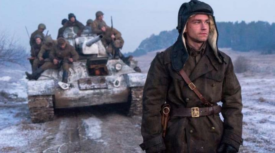 Что смотрят россияне по ТВ? В топе «Т-34» и «Движение вверх» - изображение 1 Что смотрят россияне по ТВ? В топе «Т-34» и «Движение вверх» - фото 1