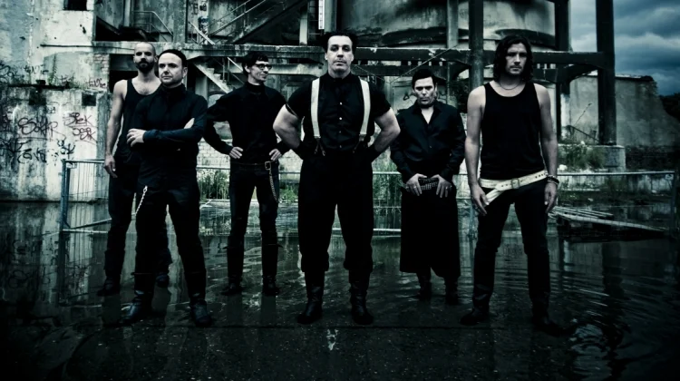 Rammstein представила новый эпичный клип и объявила дату выхода альбома, который мы ждем уже 10 лет - фото 1
