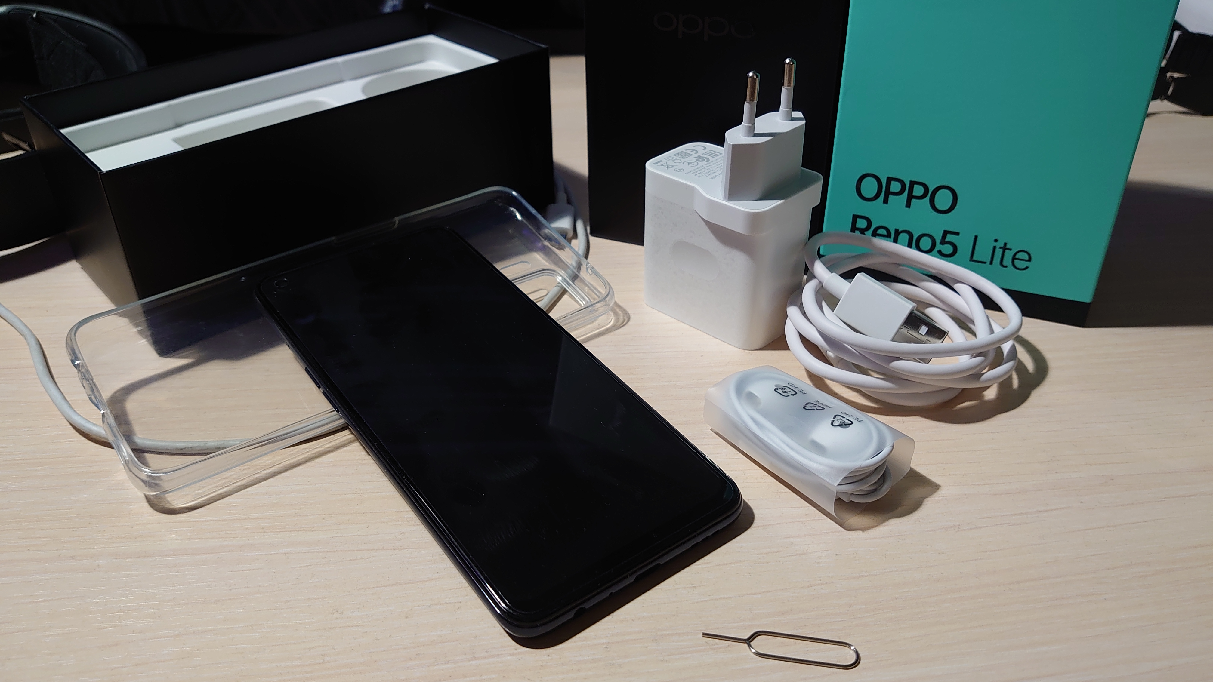 Обзор Oppo Reno 5 Lite. Смартфон без изысков, но с NFC - фото 2