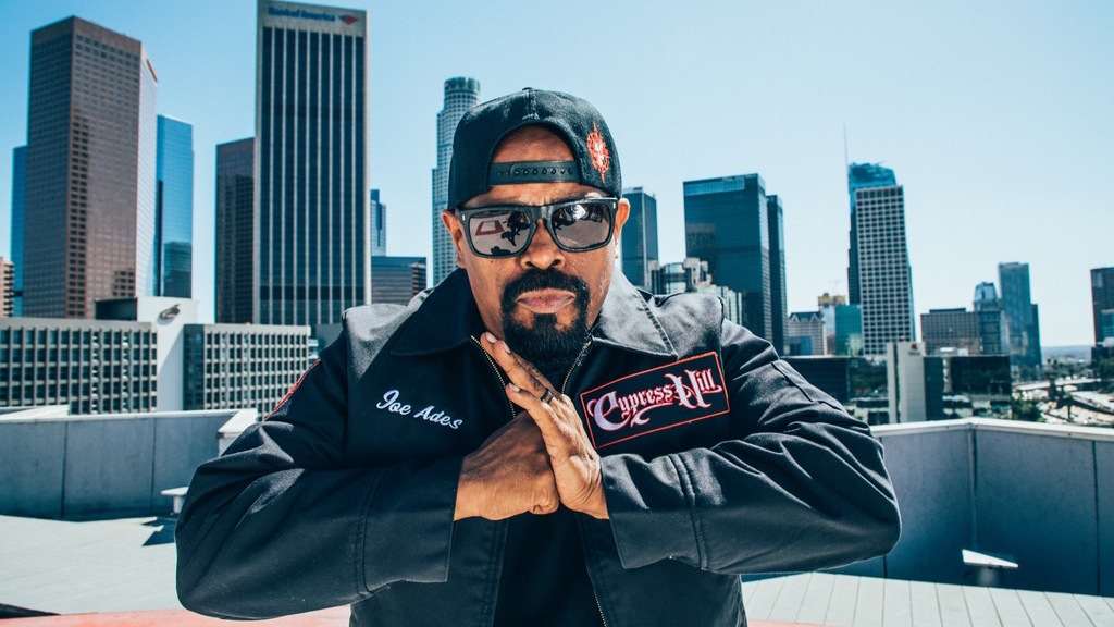 3 июля на московской площадке Adrenaline Stadium выступит одна из самых известных хип-хоп-групп мира — Cypress Hill. Нам удалось пообщаться с одним из основателей лос-анджелесского ансамбля, Сененом Райесом, более известным как Sen Dog. В интервью с Сен Догом мы обсудили последний альбом группы, Elephants On Acid, в рамках тура в поддержку которого Cypress Hill и приехали в Москву, а также состояние современного рэпа, историю группы и ощущения от триумфального использования их самой, наверное, знаменитой песни в Grand Theft Auto: San Andreas.