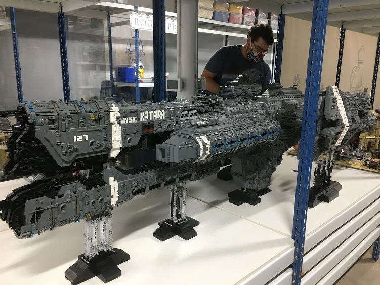 Фанат Halo потратил 5 лет и 25 тысяч деталек LEGO, чтобы собрать корабль из игры - фото 3