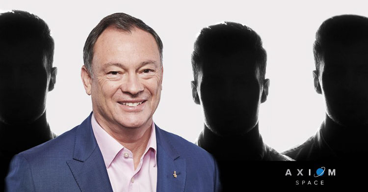 В 2021 году SpaceX Crew Dragon отвезет на МКС трех первых туристов - фото 1