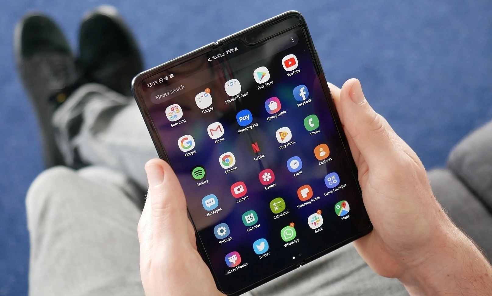 Samsung Galaxy Fold: корейцы готовы еще раз анонсировать складной флагман. Его продажи ждут в июле - изображение 1 Samsung Galaxy Fold: корейцы готовы еще раз анонсировать складной флагман. Его продажи ждут в июле - фото 1