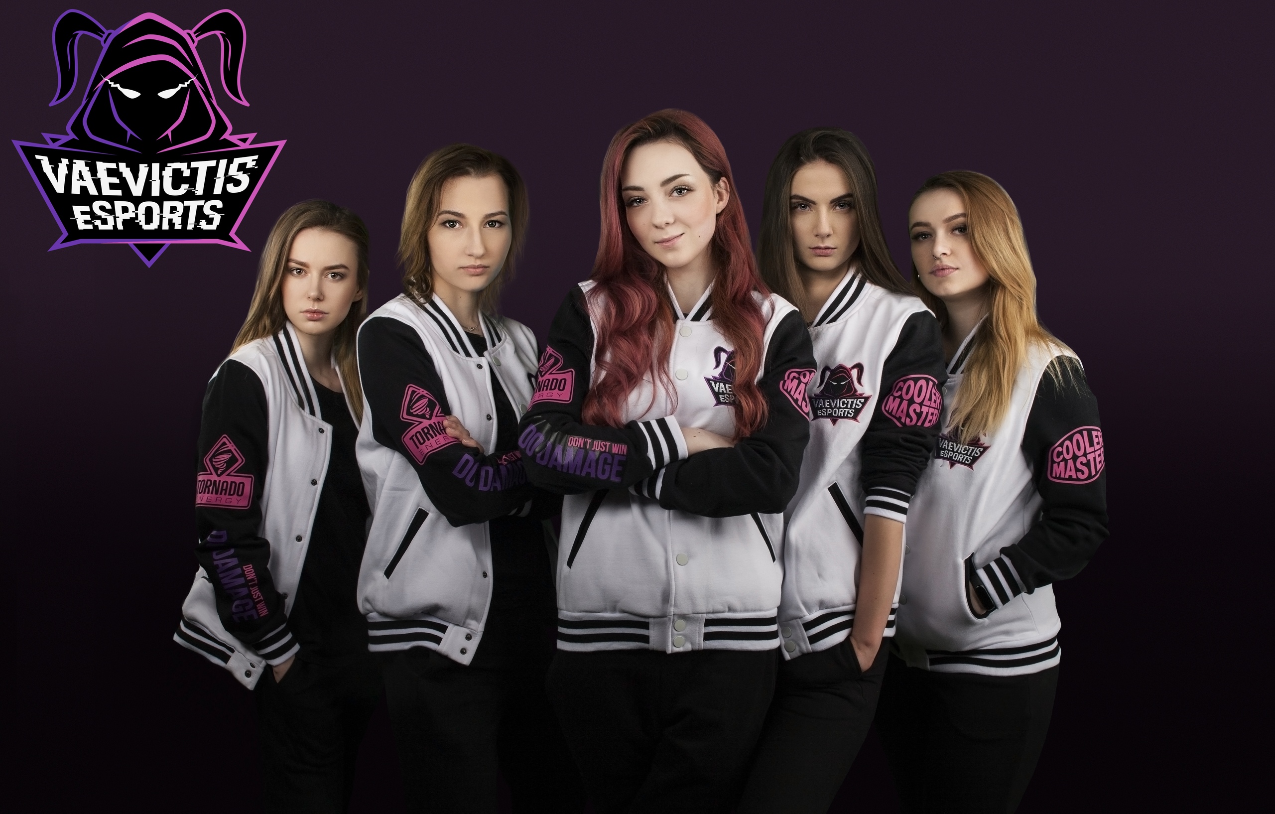Vaevictis eSports стала главным ньюсмейкером последних месяцев в СНГ регионе League of Legends. Подписав девушек, организация привлекла внимание не только фанатов игры, но и всего киберспортивного комьюнити. Безвыигрышная серия и скандалы внутри команды стали еще одним мощным катализатором «хайпа» вокруг команды.
