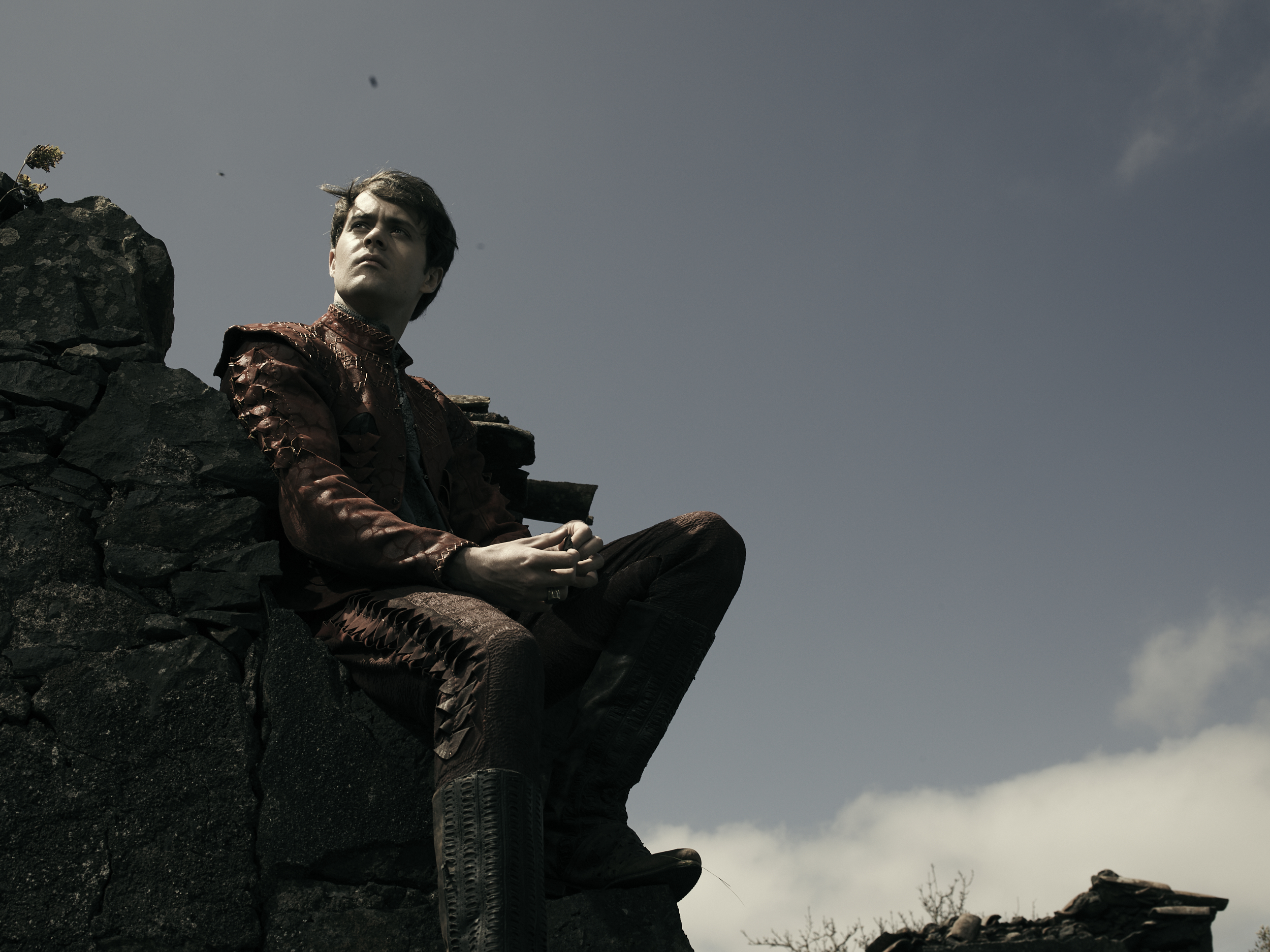 Создатели «Ведьмака» от Netflix показали идеальную фотосессию Лютика - изображение 1 Создатели «Ведьмака» от Netflix показали идеальную фотосессию Лютика - фото 1