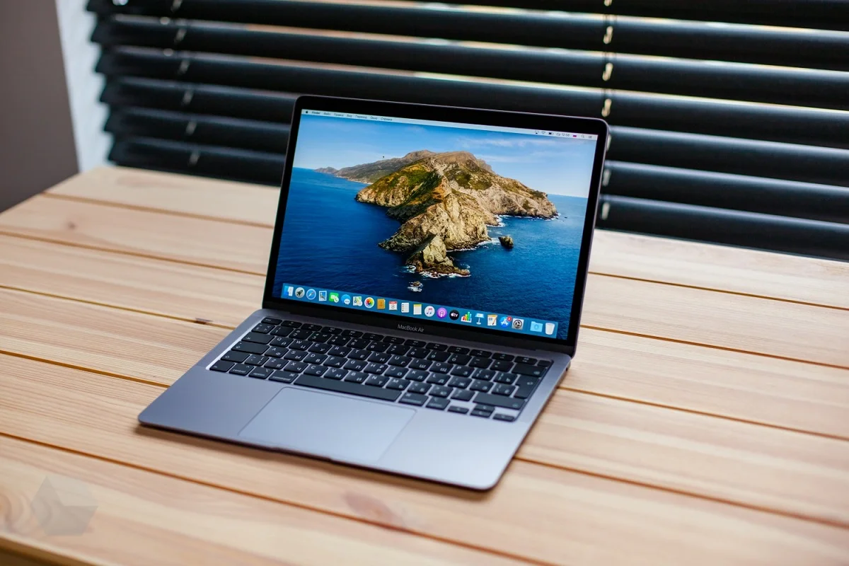 Опубликованы характеристики и цены MacBook на фирменном процессоре Apple Silicon - фото 1