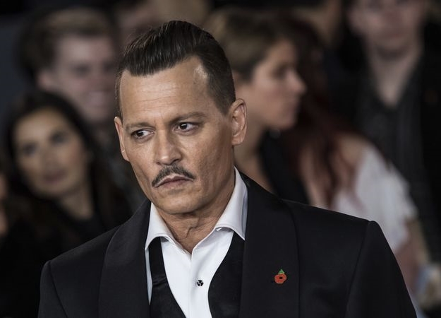 Режиссер «Фантастических тварей» защитил Джонни Деппа после обвинений в избиении от бывшей жены - фото 1