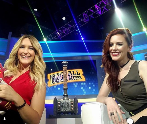 Узнала о киберспорте совершенно случайно, а теперь она популярная ведущая и стример - фото 3