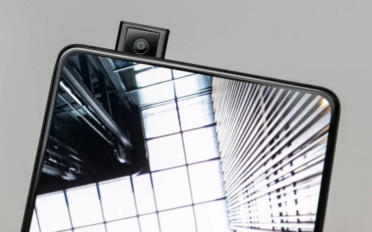 Раскрыта внешность Samsung Galaxy A90 — первого смартфона компании с выдвижной фронтальной камерой - фото 1