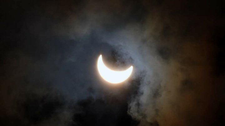20 лучших фотографий солнечного затмения 21 июня, которое вы могли пропустить - фото 5