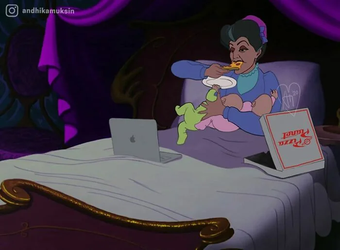 Художник отправил принцесс Disney в 2020 год. Они пьют и смотрят Netflix - фото 9