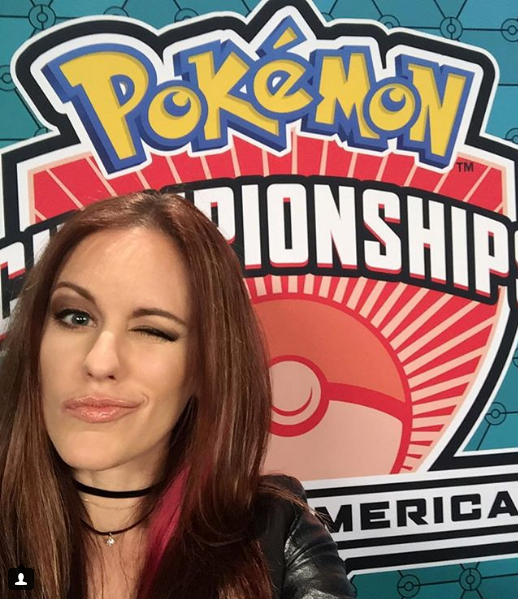 Узнала о киберспорте совершенно случайно, а теперь она популярная ведущая и стример - фото 4