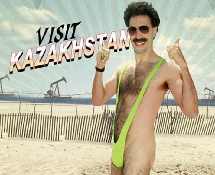 Никаких манкини! В Казахстане арестовали шестерых чехов в «купальниках Бората» - фото 1