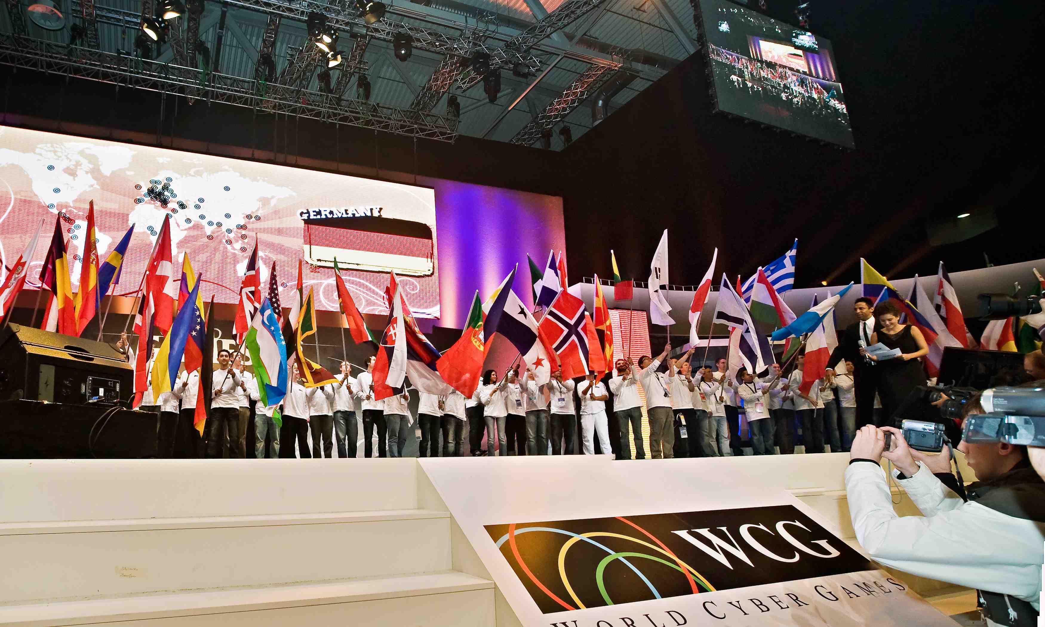 За 13 лет выступлений на World Cyber Games (на самом первом WCG в 2000-ом наши киберспортсмены участия не принимали) российские игроки завоевали 19 медалей разного достоинства. Из них 5 золотых, 6 серебряных и 8 бронзовых медалей.
