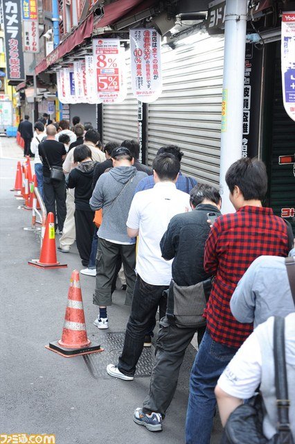 Япошки купили свыше 230,000 New 3DS на старте, XL пользуется наибольшей популярностью. - Изображение 1 Япошки купили свыше 230,000 New 3DS на старте, XL пользуется наибольшей популярностью. - Изображение 1