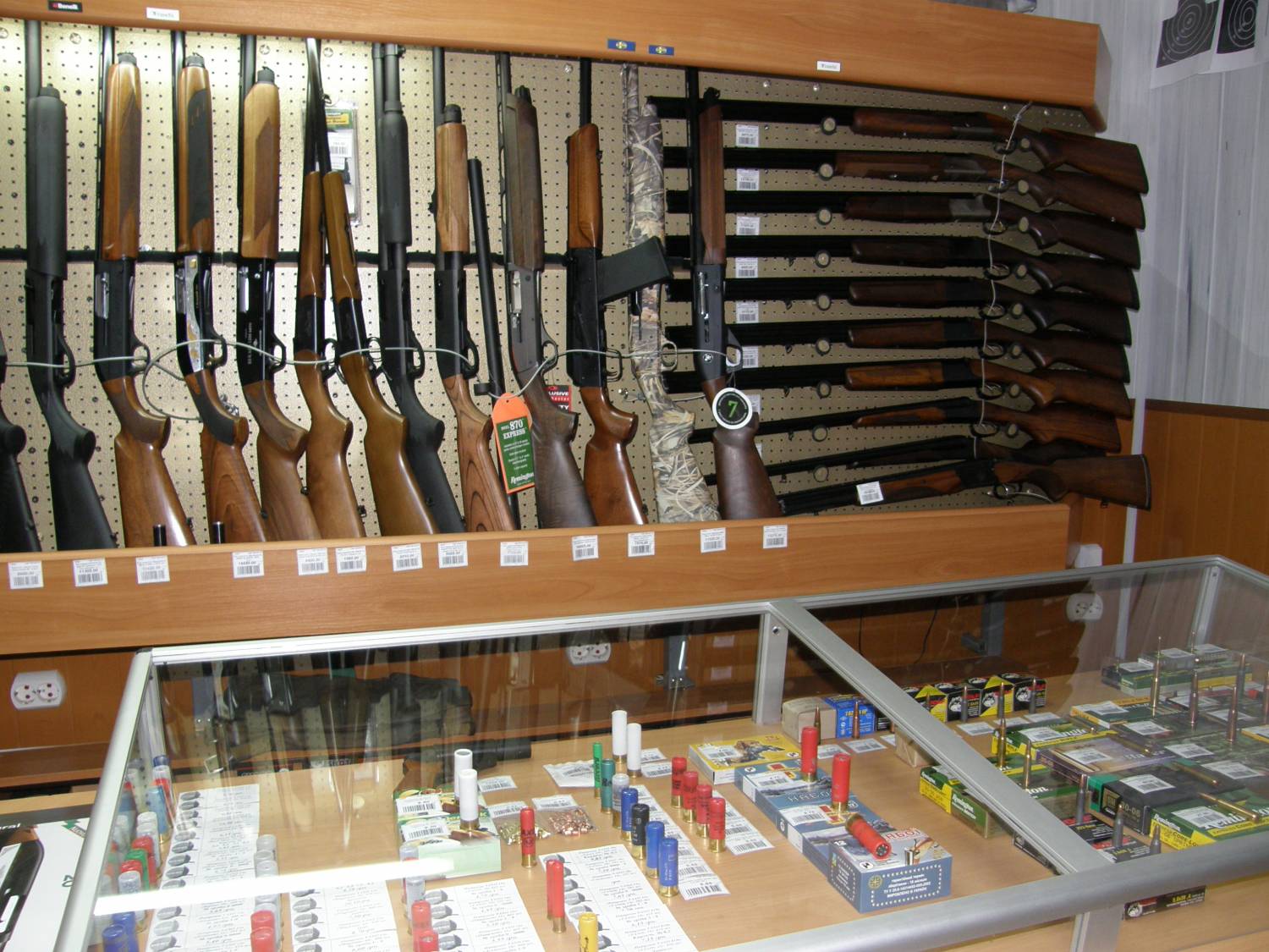 Сан Марино оружейный магазин